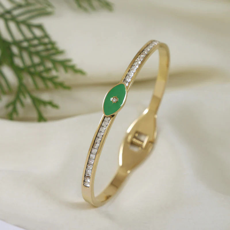 Stainless Steel Green Eye Kada